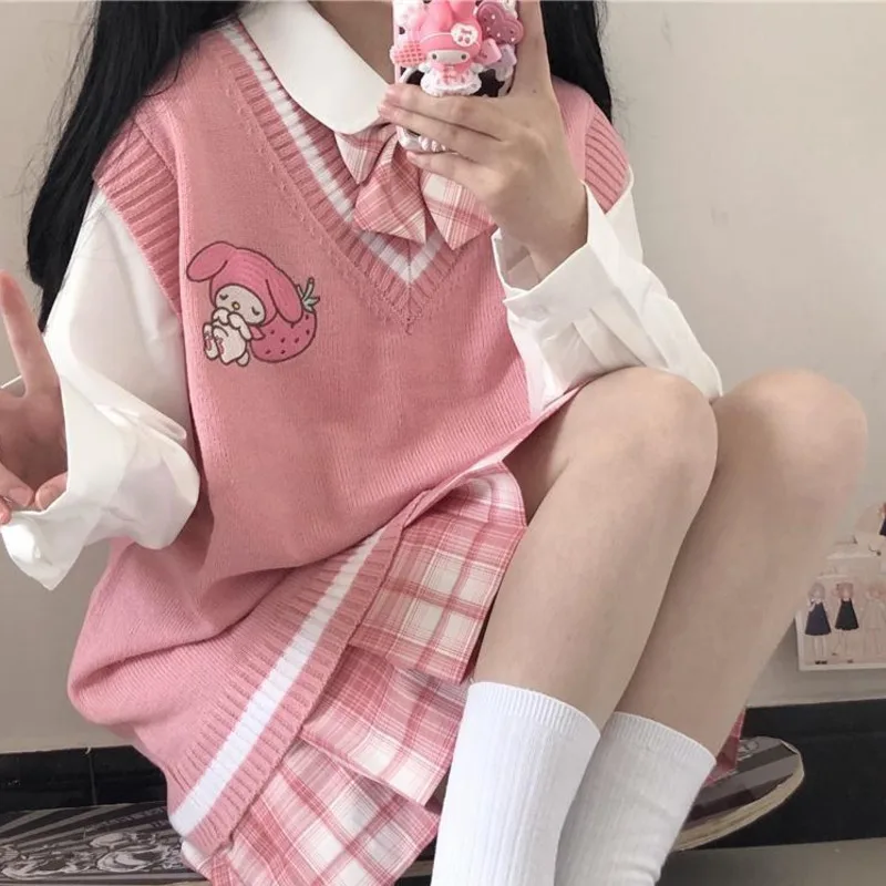 Kawaii Sanrio maglione gilet cartone animato gilet Y2k dolce carino stile Preppy donne Pullover con scollo a v ricamo giapponese Lolita top