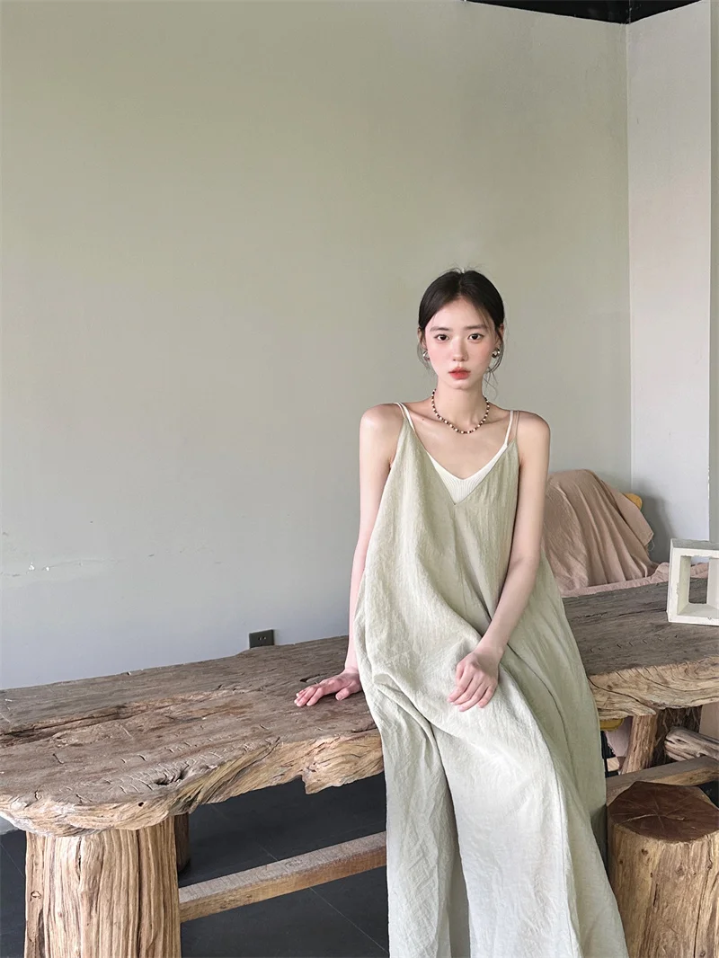 

Kumikumi Design Simple White Camisole Top Women Summer Loose Dress Two-Piece Set Casual V-Neck Sleeveless Mid-Length Dress