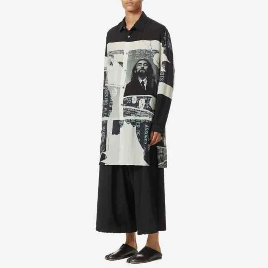 قميص طويل مطبوع من YOJI OOAK قميص طويل مطبوع عليه رسوم كرتونية مرسومة يدويًا للرجال على شوارع هاواي