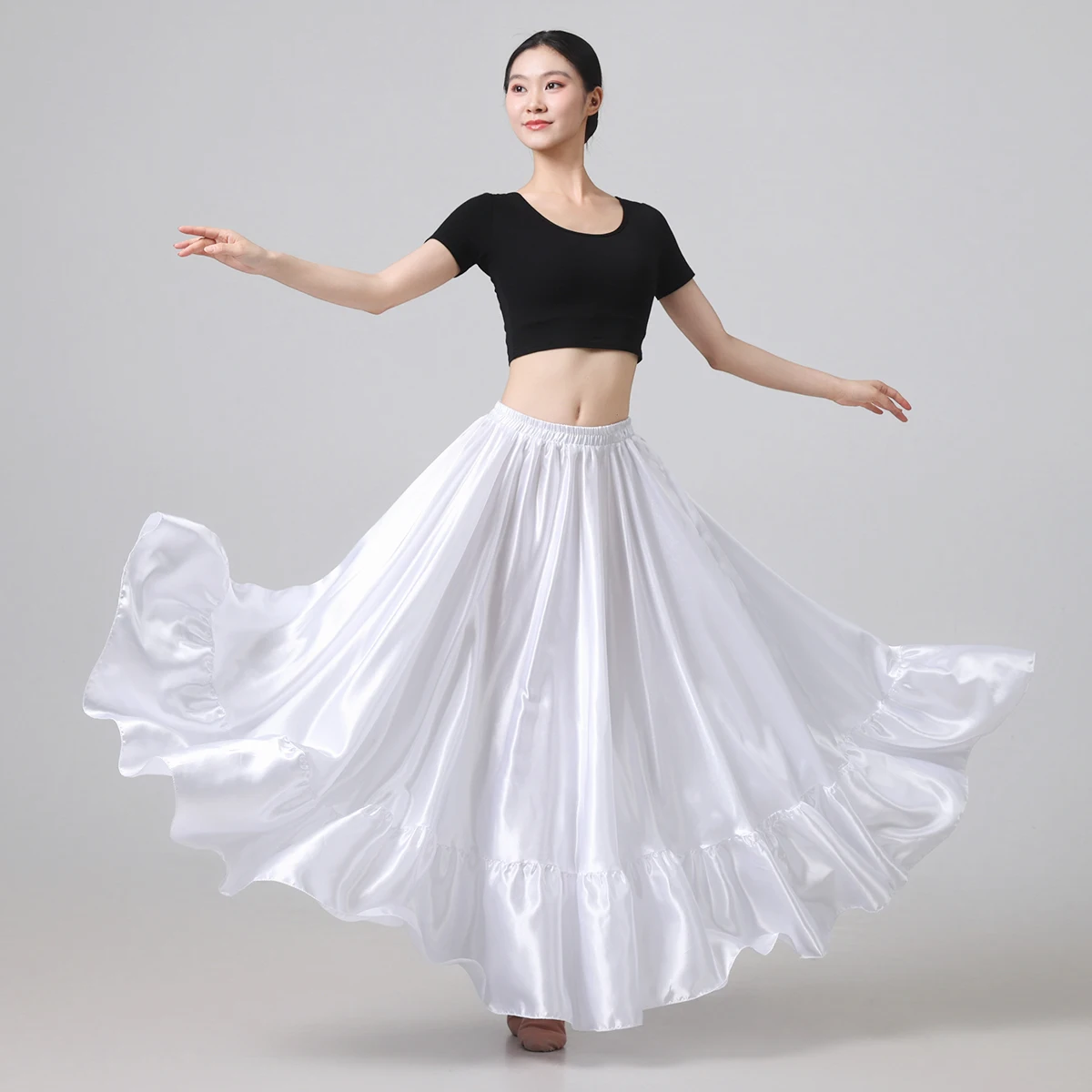 Women's Long Flared Circle Skirt -Satin Flared Full Skirt Boho Vintage A-line Maxi Skirt for Dancing, Party, Daily Wear Skirts