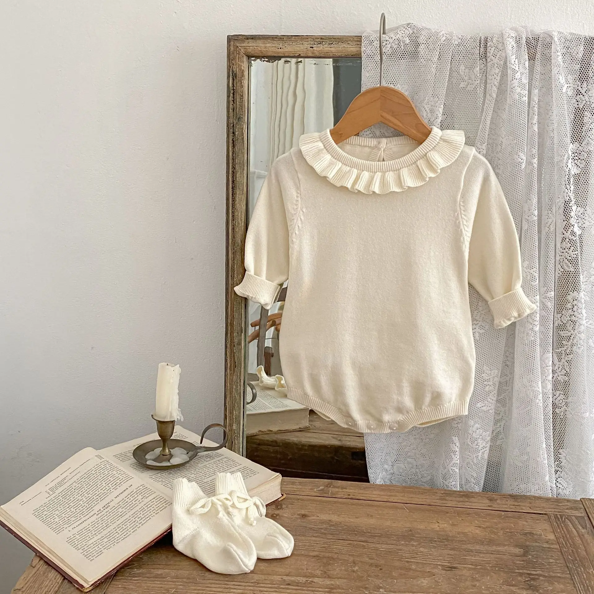 

2025 Autumn New Baby Girl Long Sleeve Knit Bodysuit Cotton Newborn Infant Girl Lapel Jumpsuit + Socks Toddler Clothes 0-2M