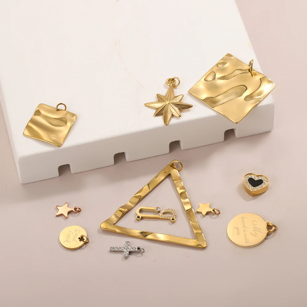 Classic Stainless Steel Square Heart Star Pendant Gold Plated Round Triangle Wave Pendant for Women Jewelry Gift