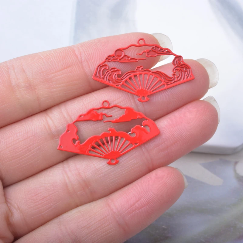 30 Stück AC11309 20*31mm Messing Laser-geschnittene fächerförmige Anhänger Verbinder Goldene kleine Sektoranhänger für DIY Schmuck, Halsketten- und Ohrringherstellung – Detail 11