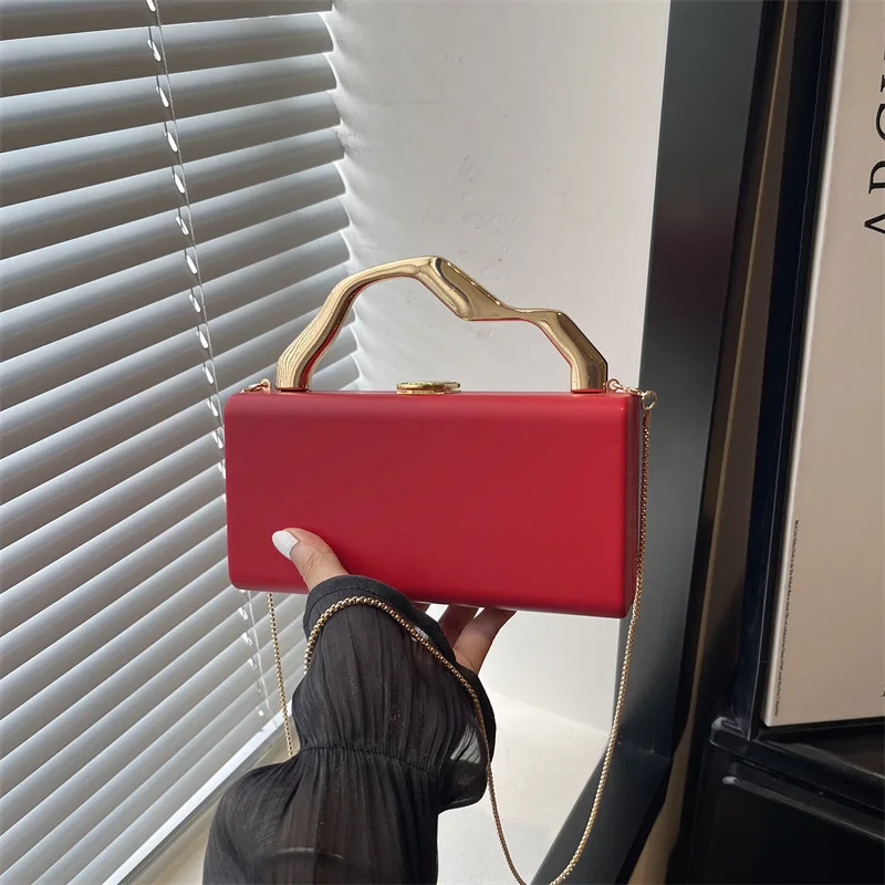 Europe and the United States cross-border new curved metal arm shape bag fashion personality celebrity small handbag