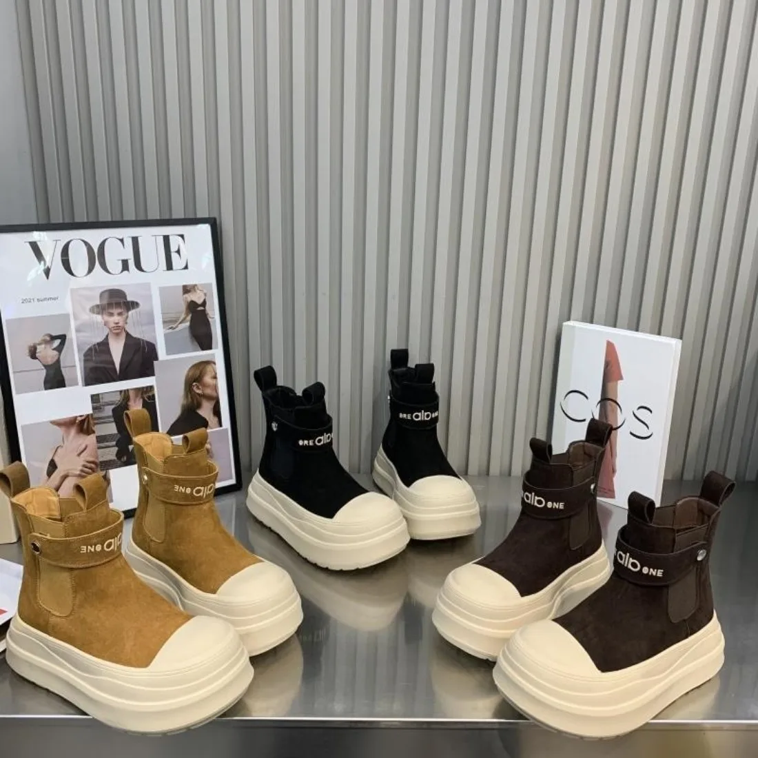 

2026 Autumn Color Block Design High Top Thick Sole Casual Short Boots for Women Fashion Versatile Comfortable Chunky Snkle Boots