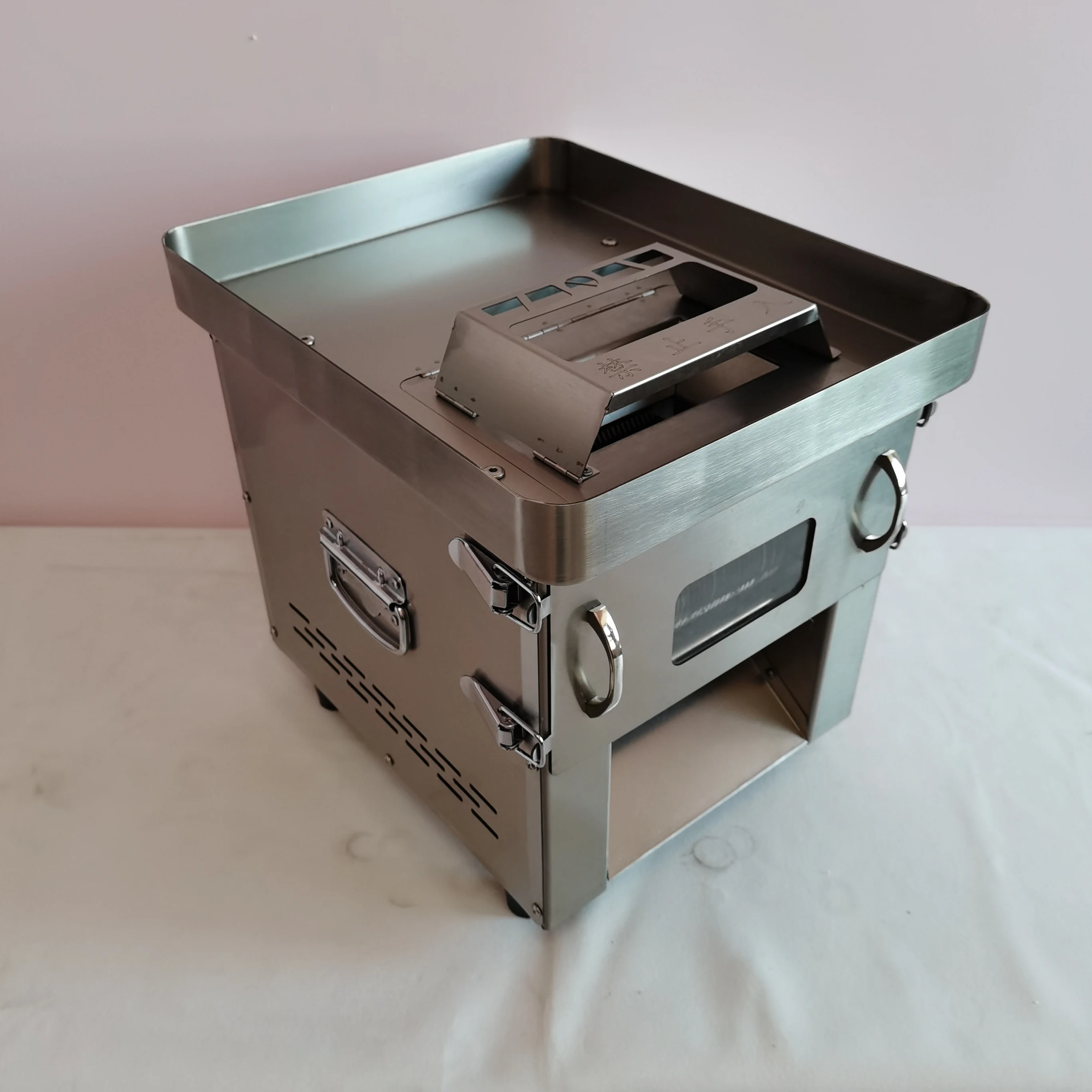 Small Desktop Stainless Steel Meat Cutter Fully Automatic Electric Food Chopper