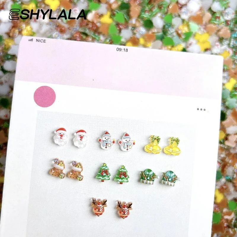 30 stuks schattige sneeuwpop kerstman hars nagelbedels cartoon creatieve kleurrijke kerstserie nagelkunst decoraties doe-het-zelf nagels