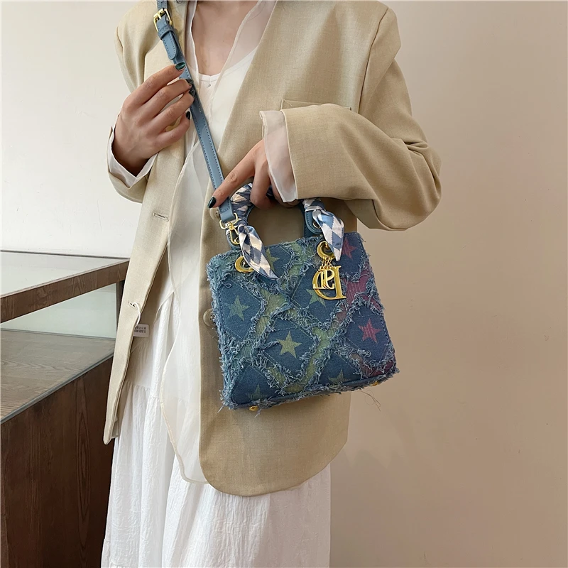 

Elegant Versatile Female Bag Handbag Petite Crossbody Bag Compact Chic Purse For Every Occasion