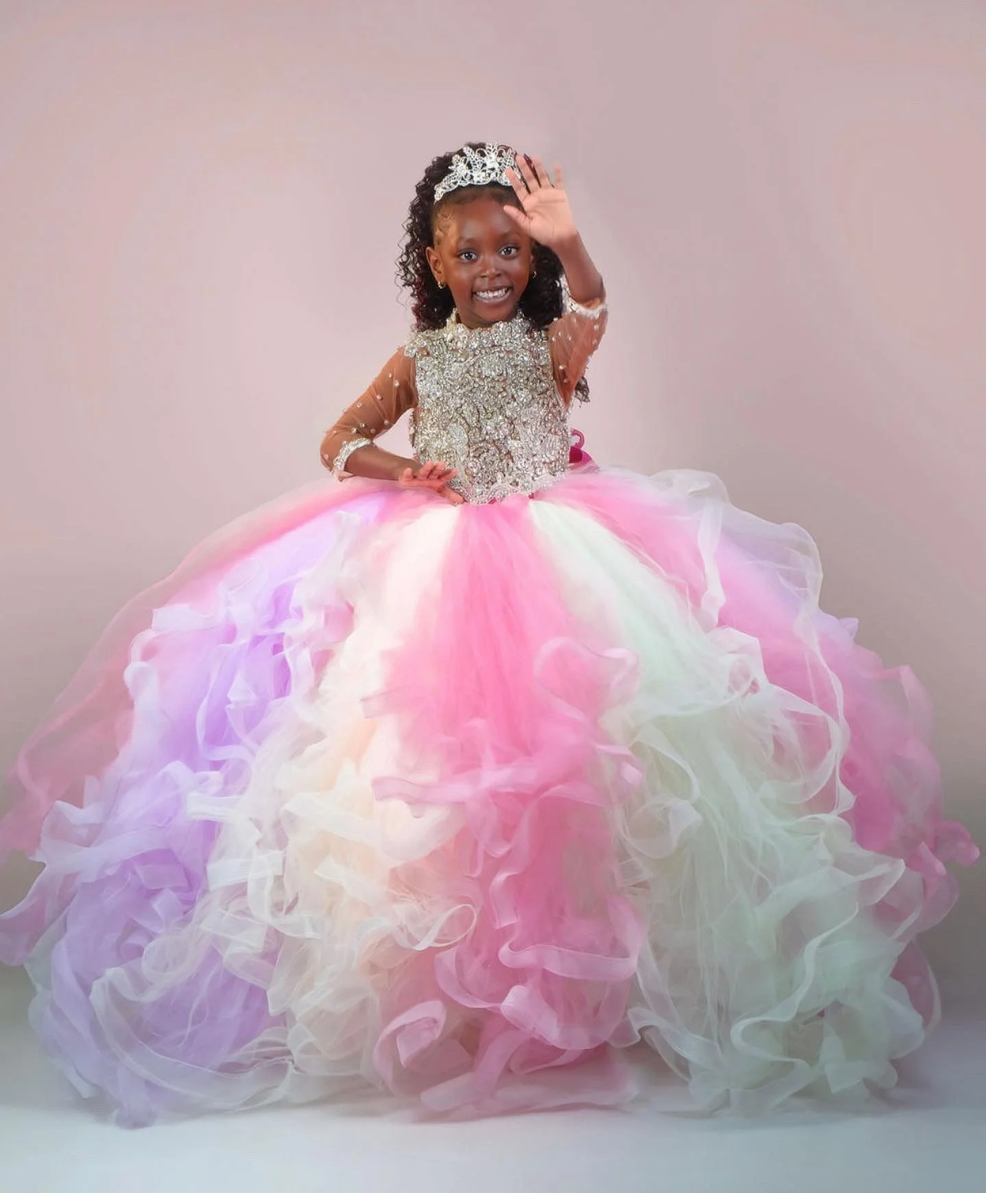 カラフルなビーズ刺繍の女の子の誕生日パーティー ドレス、ボウバック、ハイネック、フラワーガール ドレス、ベビー キッズ ボールガウン、写真撮影用