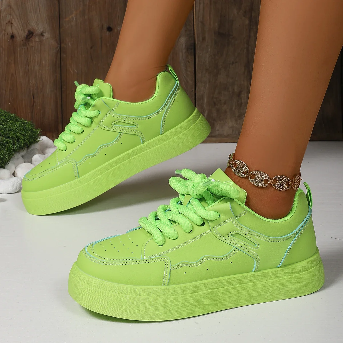 

2025 New spring shoes for women green trainers platform lace up sneakers woman chunky sports shoes faux leather sneaker