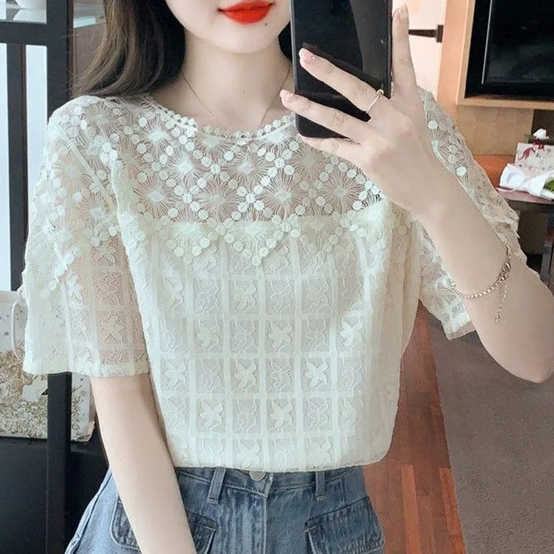 2023 New Summer Fashion Simple Commuting Style Round Neck Lace Hook Flower Hollow Out Casual Solid Color Versatile Shirt