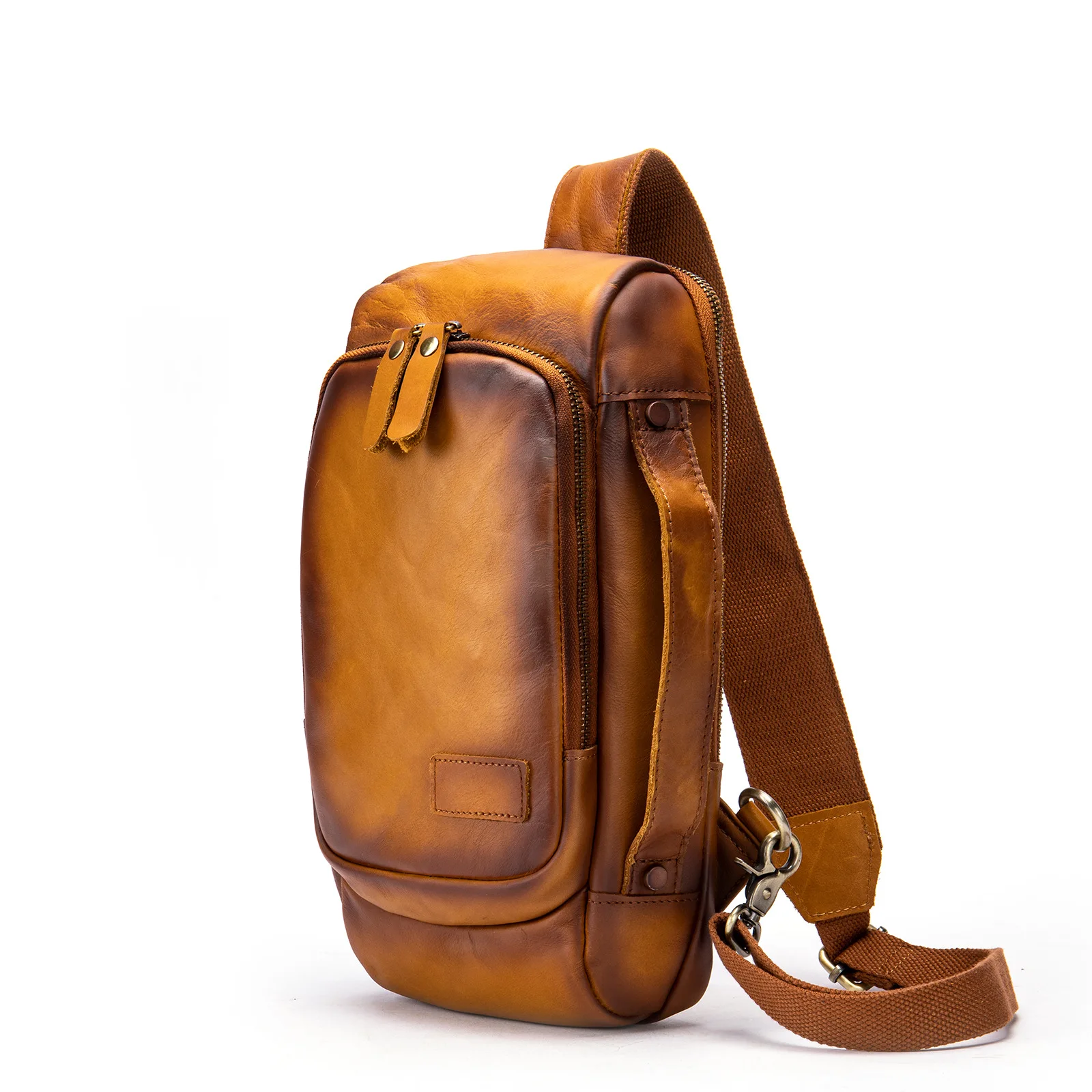 

Men's Chest Bag USB Charging Leather Crossbody Bag Brown Fashion Cowhide Large Capacity Cell Phone Bag Vintage Wallet