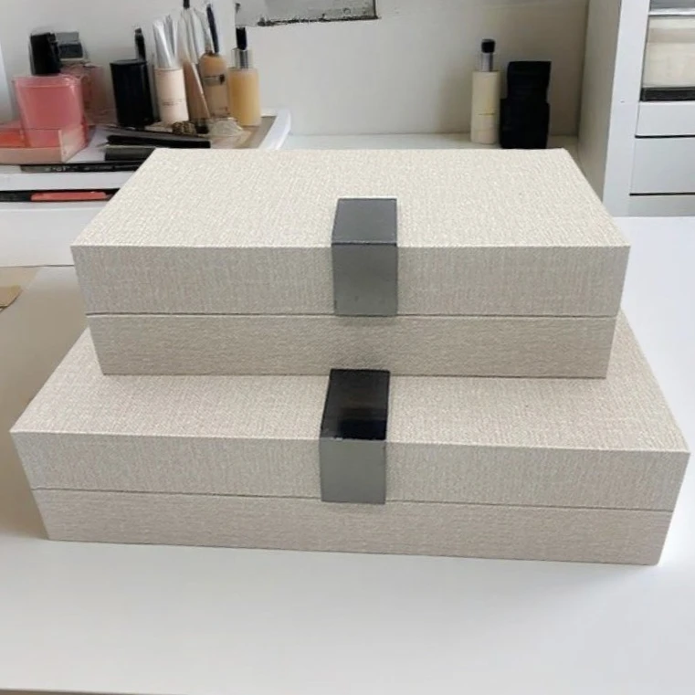 

Leather Jewelry Storage Box Flip Cover Bracelet Display Case Modern Jewellery Organizer Cases Earrings Rings Exhibition Boxes