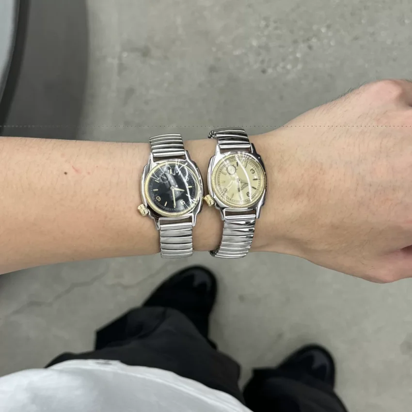Jam tangan klasik dengan tali elastis dan jam digital kuarsa besar untuk pria dan wanita, hadiah jam tangan untuk Hari Ayah dan Hari Ibu.