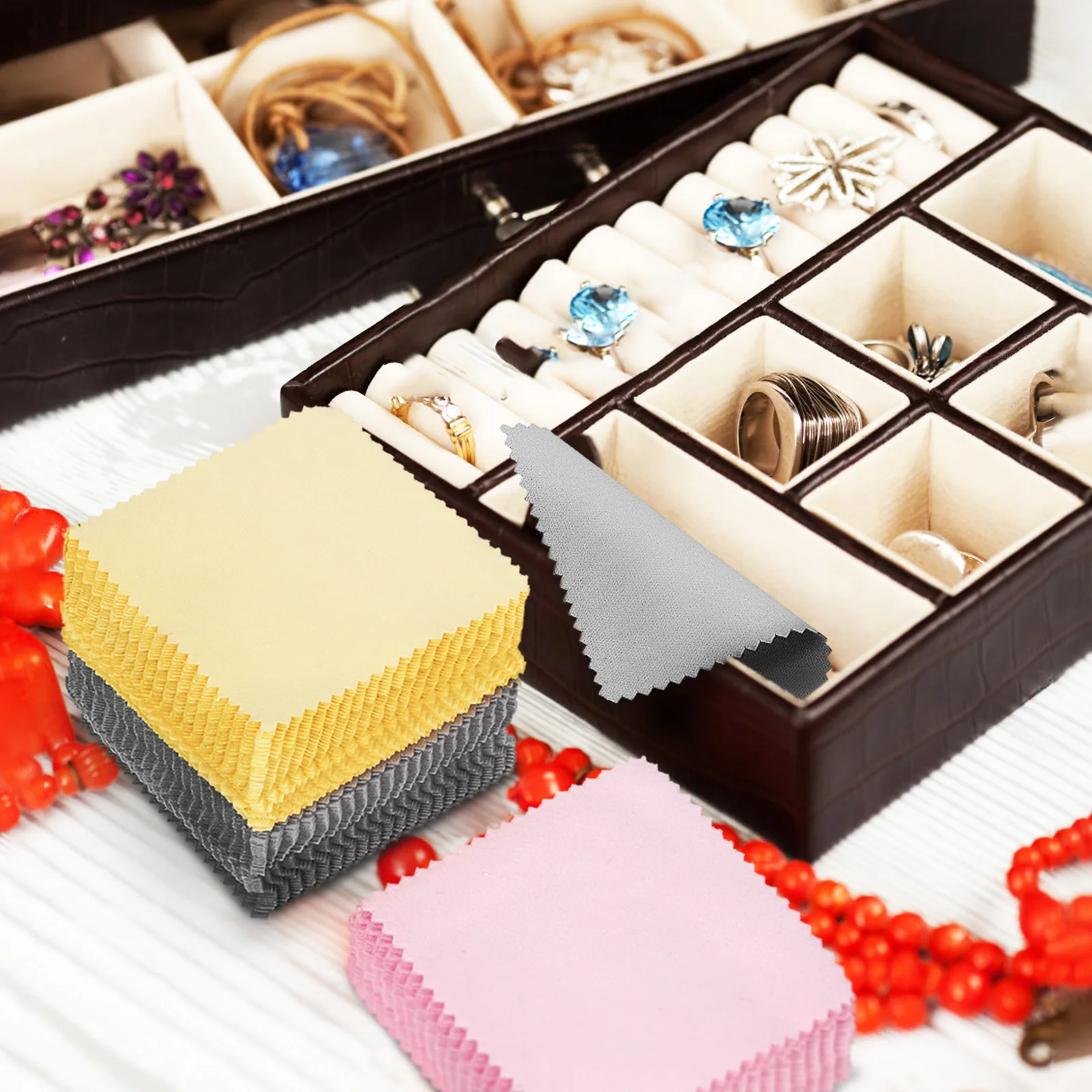 200pcs Jewelry Cleaning Cloths Silver Polishing Rags Gold Diamond Lens Wipes Maintenance Supplies Durable Soft Portable