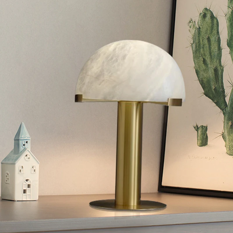 

Nordic Postmodern Villa Living Room Sofa Edge Table Lamp Unique Mushroom Creative Brass Marble Bedroom Study Bedside Table Light