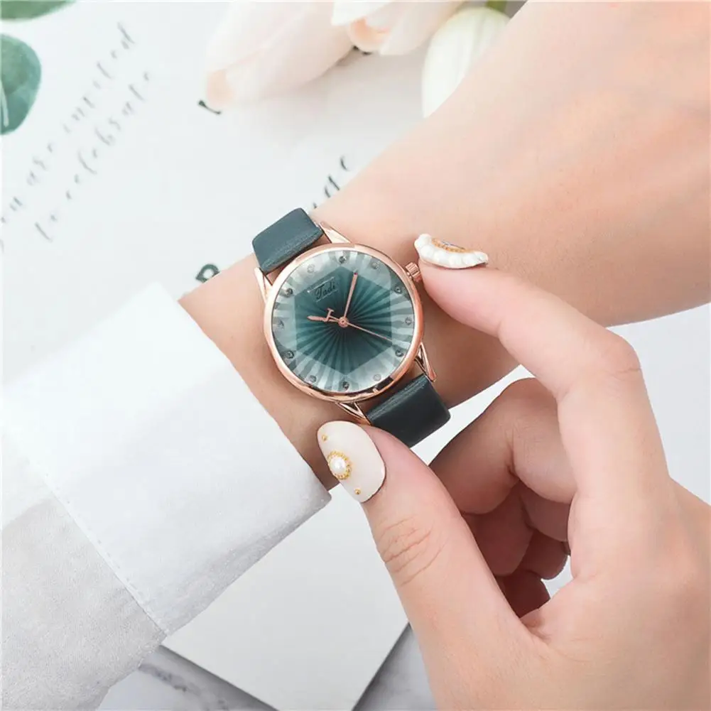 

Belt Design Watch Geometric Print Quartz Watch with Rhinestone Decor Adjustable Silicone Strap for High Accuracy for Lady