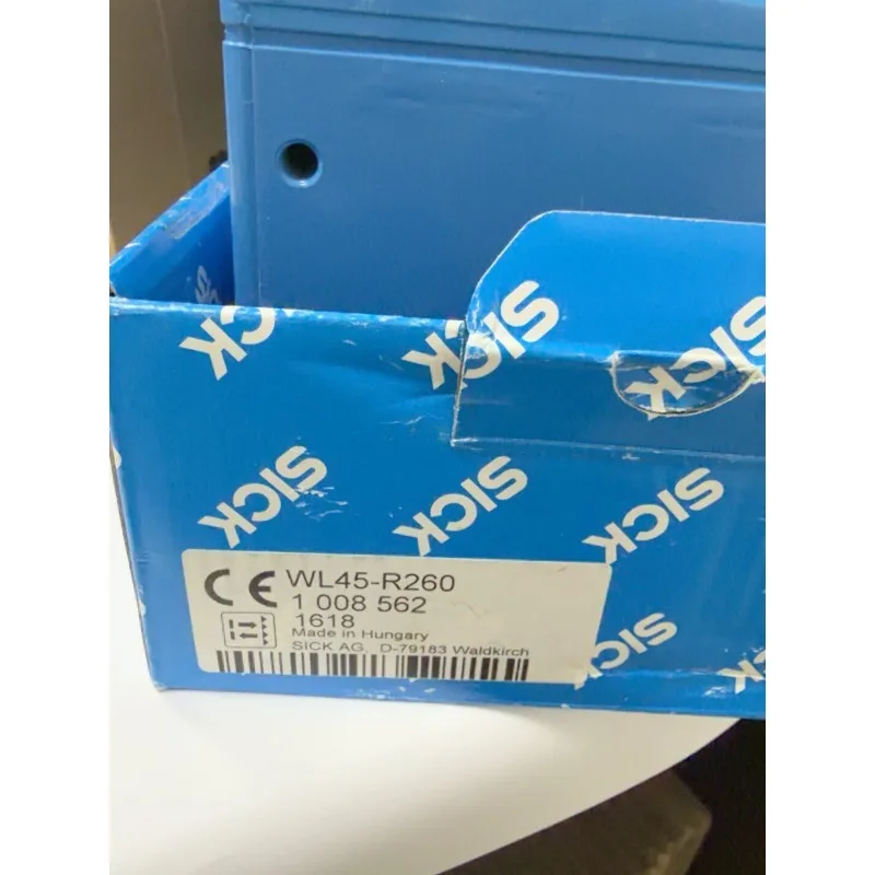 SICK WL45-R260 1008562 Photoelectric Sensor, New Original