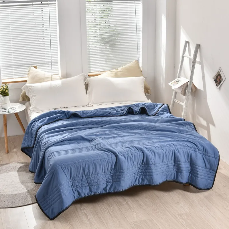 Cooling Summer Blanket Solid Color Thin Quilt Lightweight Comforter for Hot Sleepers