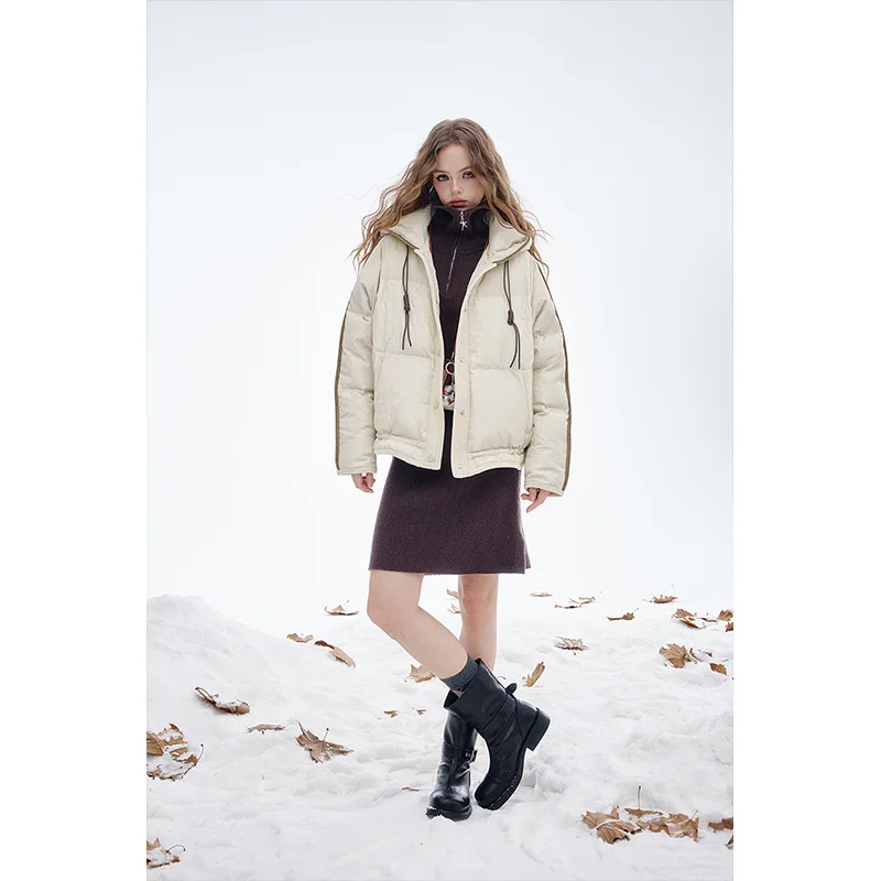 ELFSACK 2024 وصل حديثًا سترة شتوية من جلد البولي يوريثان بغطاء للرأس للنساء، نمط قصير، أكمام راجلان، معطف دافئ