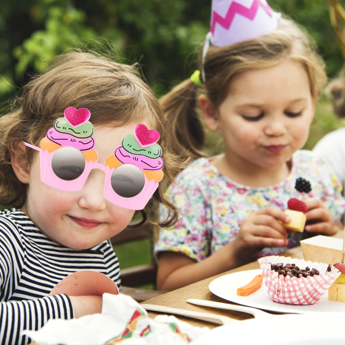 

2Pcs Ice Cream Eyeglasses Plastic Shiny Sequin Birthday Party Photography Props Photo Glasses Birthday Eyeglasses