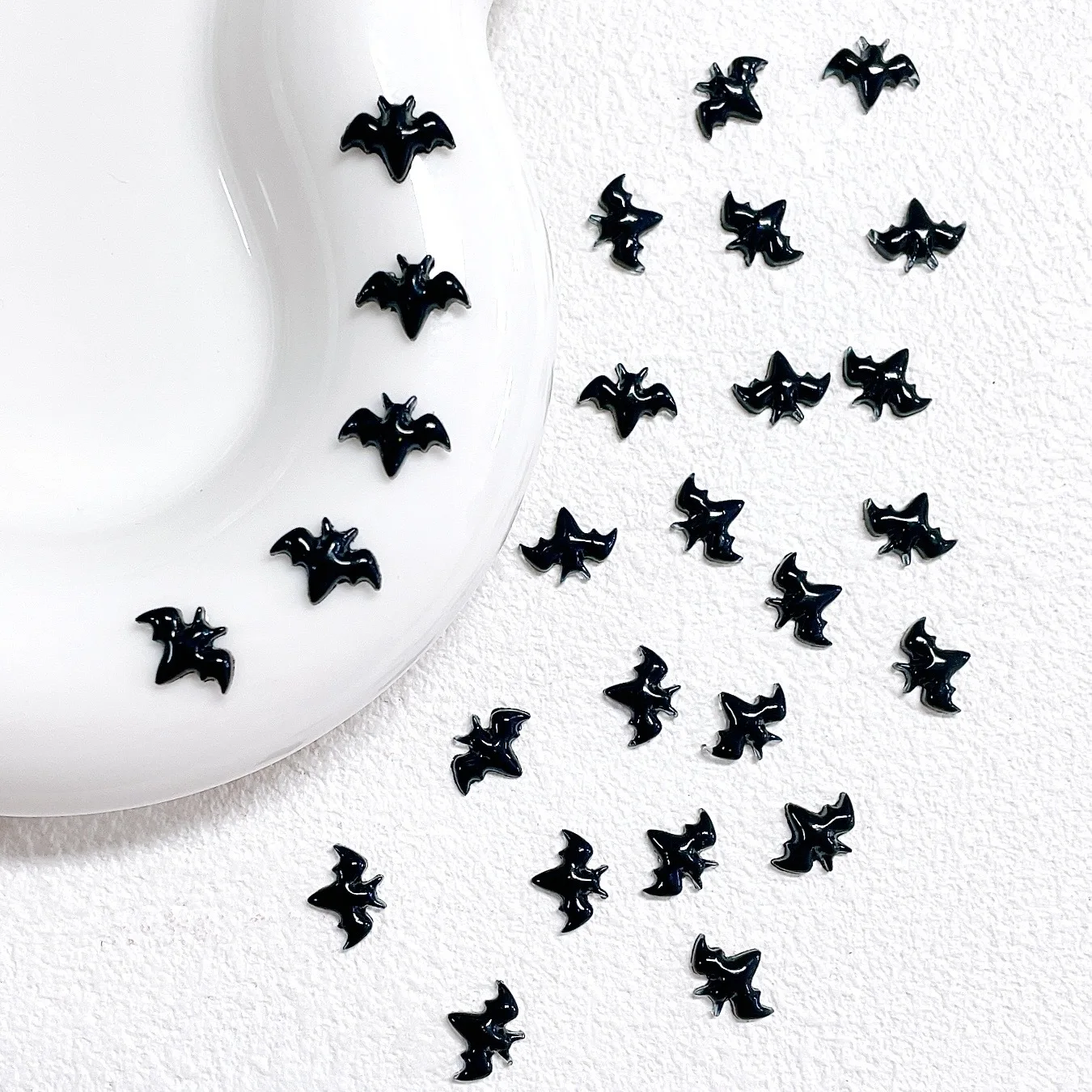 100PCS 3D Mini Resin Black Bats Nail Charms Halloween Series Nail Art Description Accessories for Handmade DIY Manicure Ornament