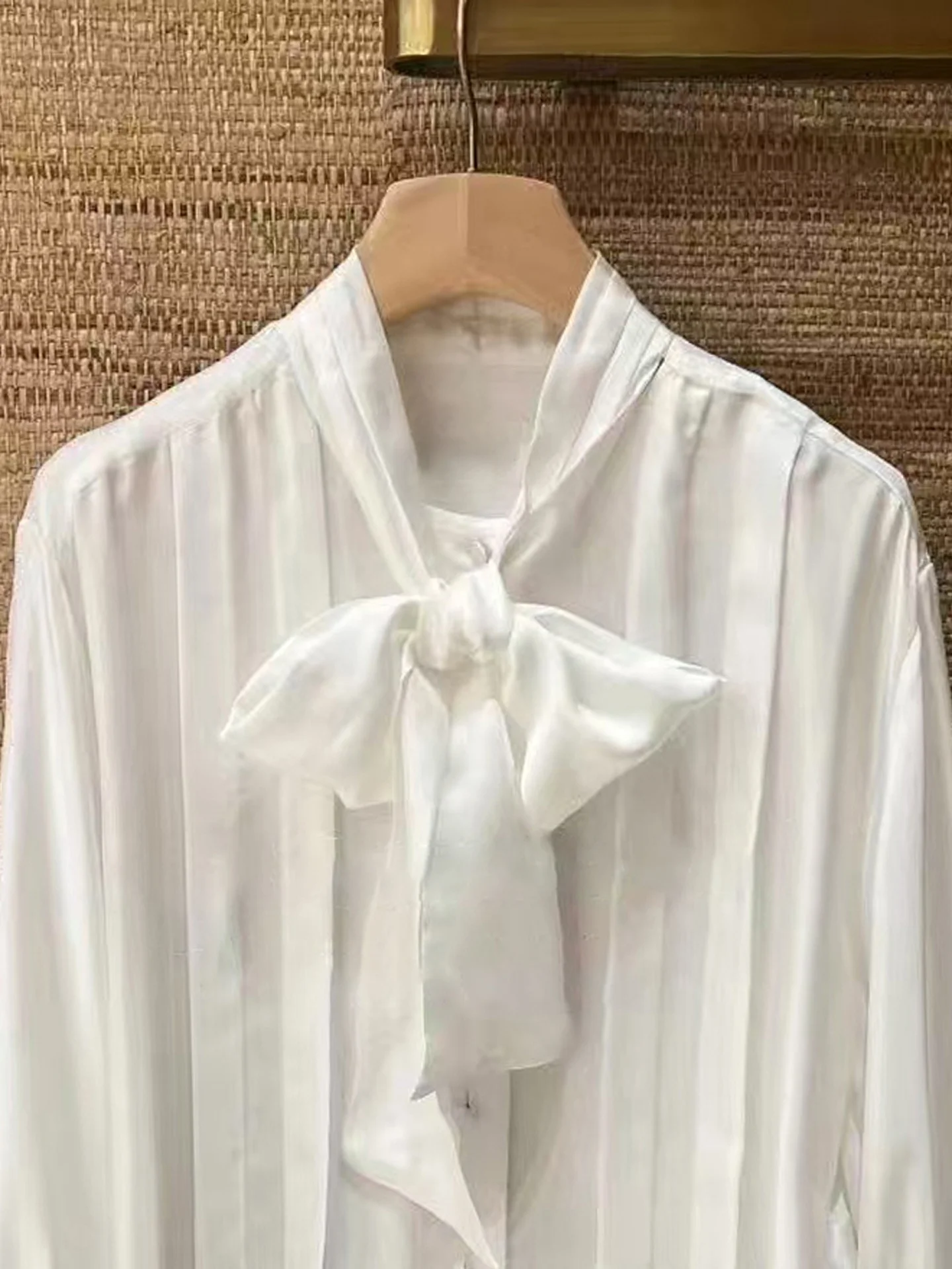 Ele Women's irt  Knot Tie Top Gentle Sle Long Sve Busin Casual Faion Chinese Brand AL6632