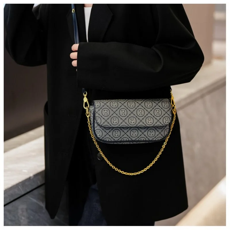 

Женская сумка через плечо из искусственной кожи с металлической цепочкой, элегантная, идеально подходящая для вечеринок и официальных мероприятий