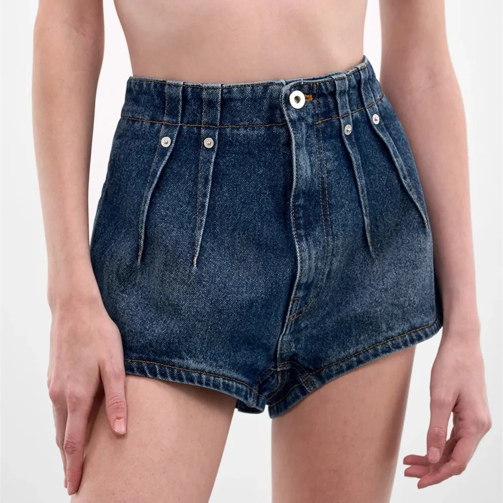 

2026 Summer Women's Denim Shorts — Pure Cotton, Blue, High-Waisted — Y2K-Inspired, New Fashion, Versatile Bottoms bra