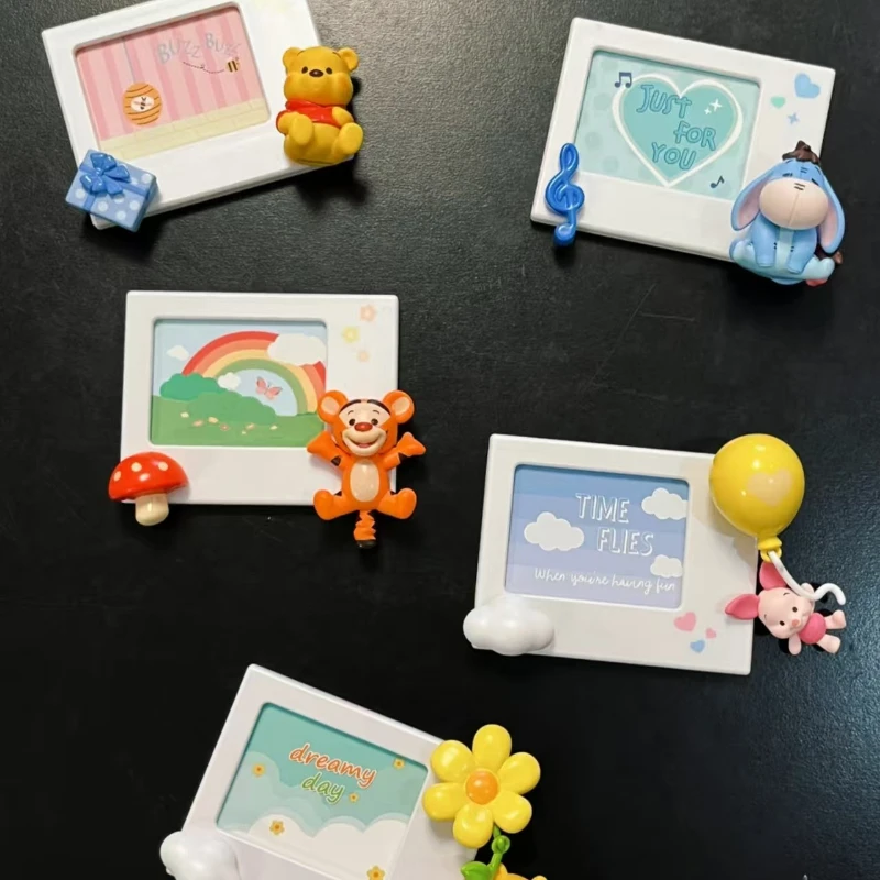 ใหม่อย่างเป็นทางการความถูกต้อง MINISO หมีพูห์ Polaroid Series กล่องตาบอดรูป Piglet ตู้เย็นแม่เหล็ก Eeyore กรอบรูปของขวัญ
