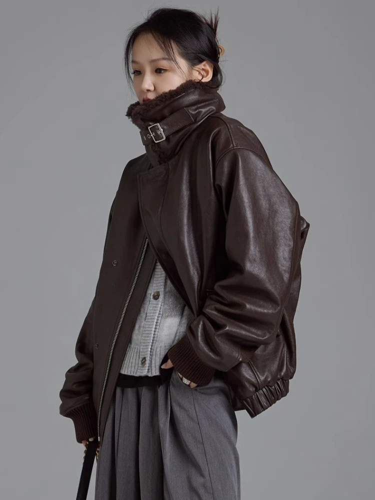 Giacche da moto vintage in vera pelle per donna Autunno Inverno Cappotto trapuntato in vera pelliccia di agnello semplice di fascia alta con collo in vera pelliccia di pecora