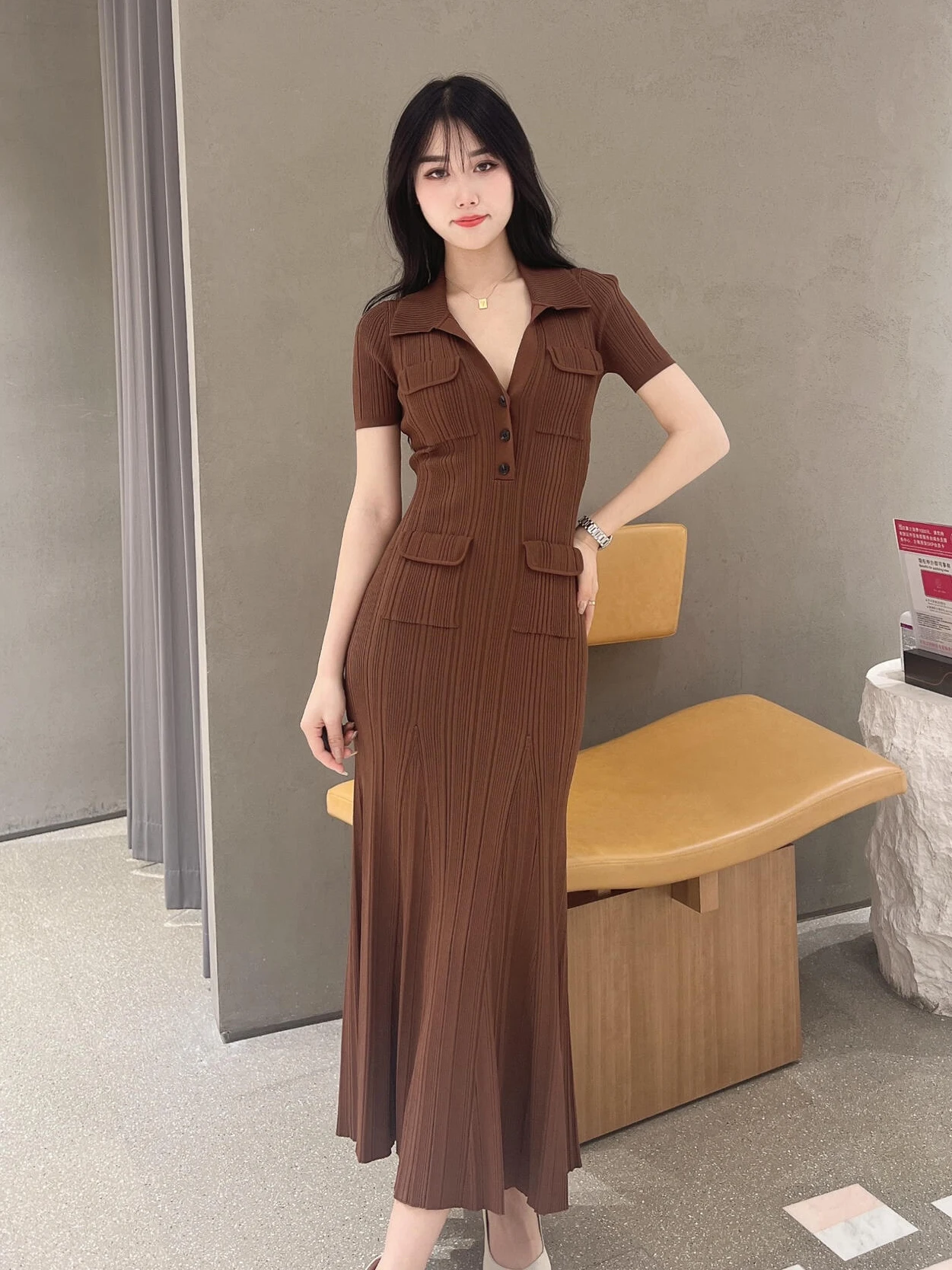 

Облегающая вязаная юбка миди с V-образным вырезом, высокой талией, из смесового хлопка, с длинными рукавами, на одной пуговице