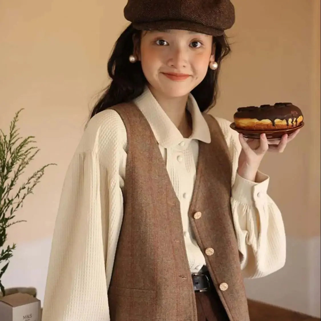 

European Autumn And Winter Retro Brown Vest Women'S Shirt Fashion Versatile Trendy Loose Vest Ulzzang Chaqueta Chic New Style