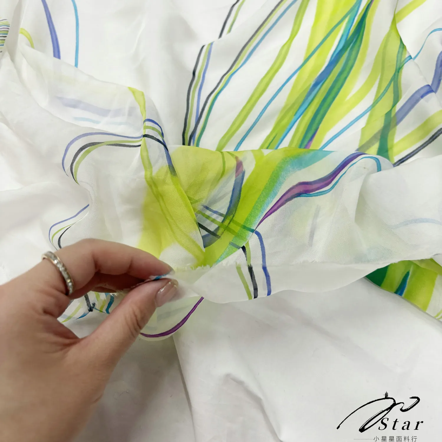 Soft Transparent Purple Flower-De-Luce Silk Chiffon Silkworm Silk Satin Fabric Silk Scarf Shawl Fabric view 4