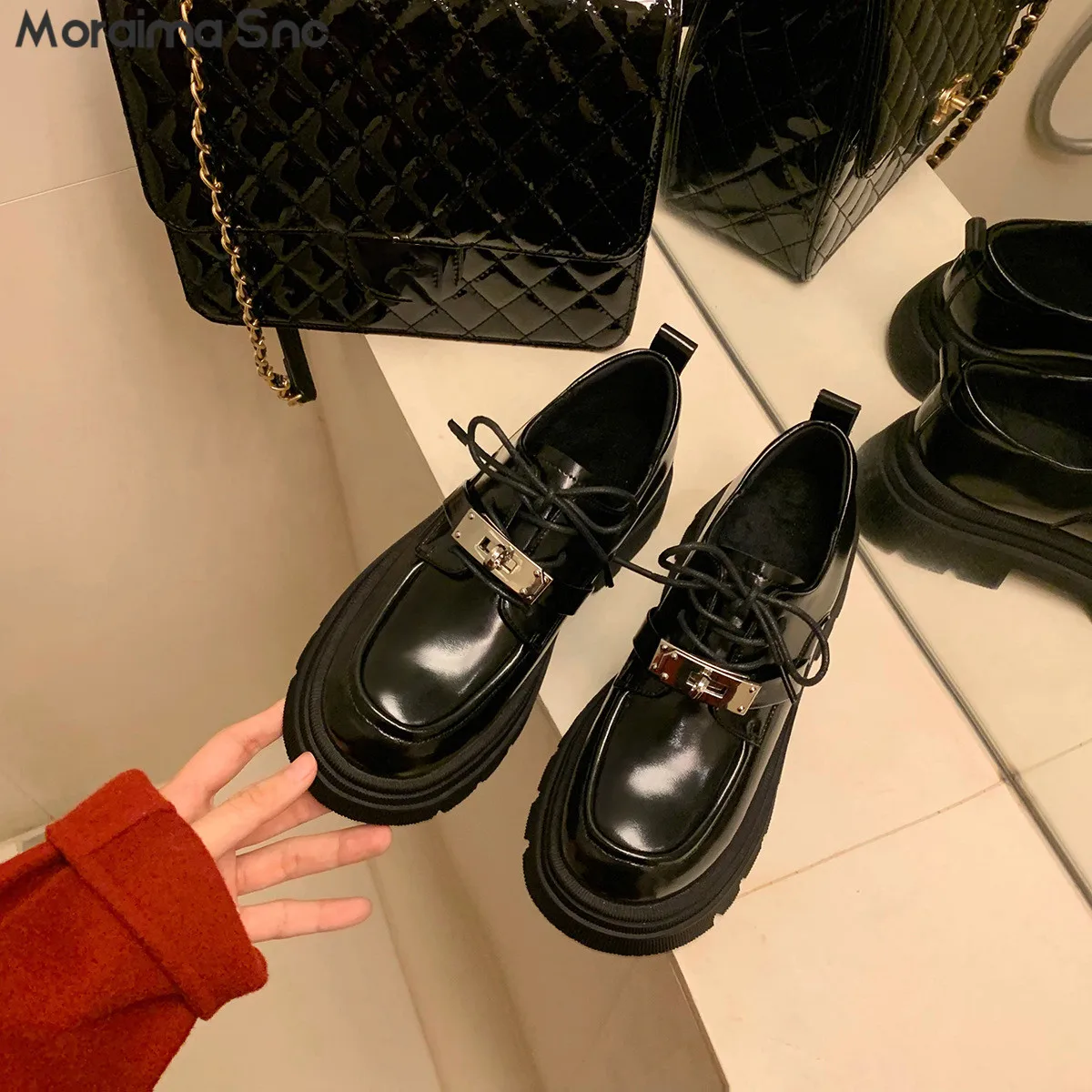 

Black Strap Platform Loafers Round Toe Square Root Lock Large Size Women's Shoes Fashion Trend Leather Shoes Casual Shoes