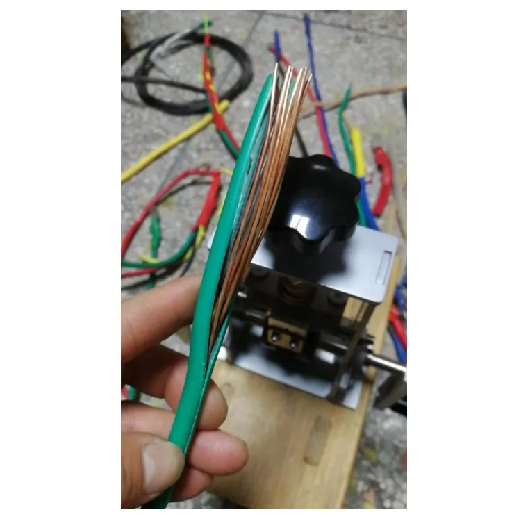 آلة تجريد قطع أسلاك الكابلات متعددة النواة آلة تجريد الأسلاك آلة تجريد الأسلاك كوبر #3