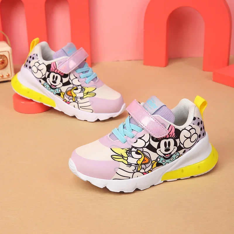 Disney\'s new flash shoe for girls Minnie mouse sports shoes Breathable casual LED light shoes Light shoes