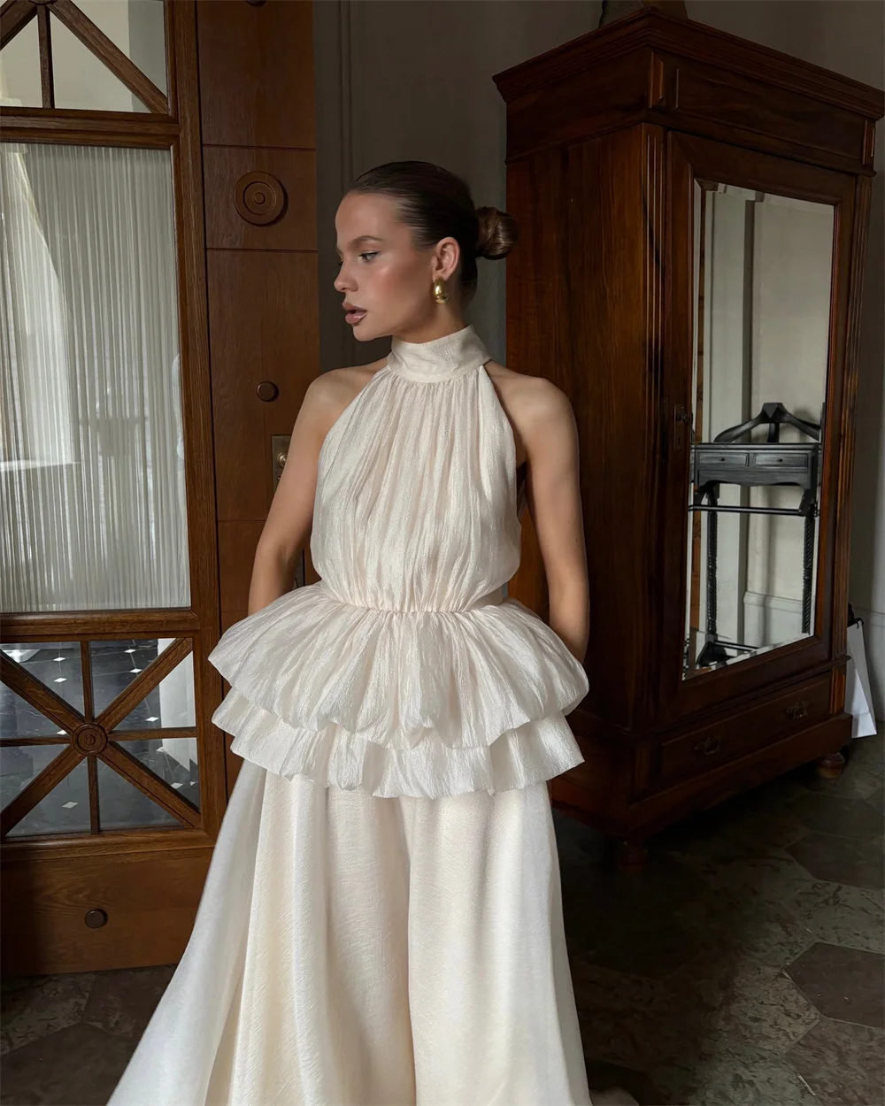 Mila Chic Halter Neck Dostosowane sukienki imprezowe Bez rękawów Kaskadowe wzburzone suknie balowe Eleganckie suknie wieczorowe do podłogi