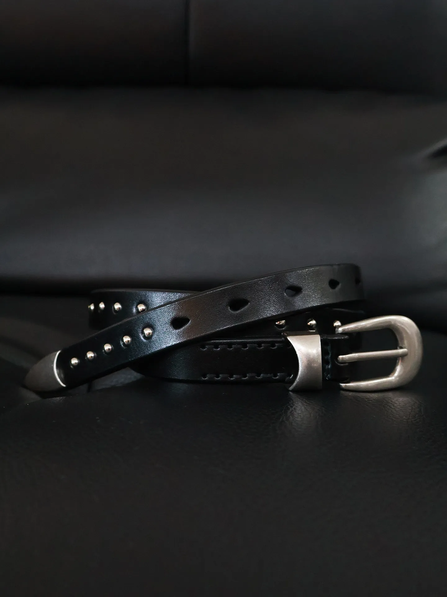 26SS Our Legacy New Arrival Classic Versatile Adjustable Top Grain Cowhide Belt Vintage Punk Rivet Unisex Leather Belt