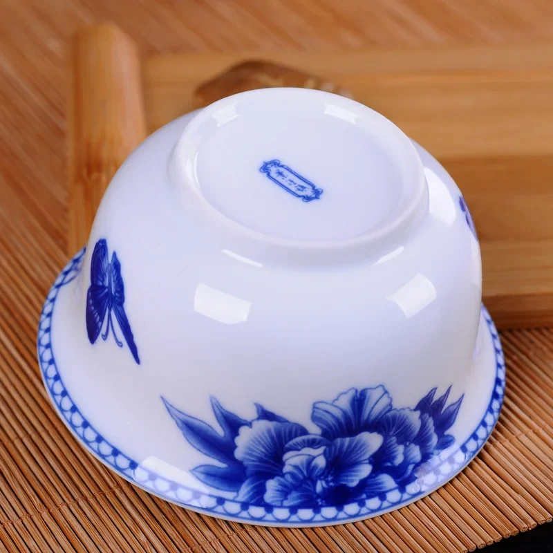 White Porcelain Blue and White Ceramic Gaiwan Tea Set Jingdezhen Gaiwan Jingde Town Cover Bowl Tea Cup With Lid and Saucer Puer