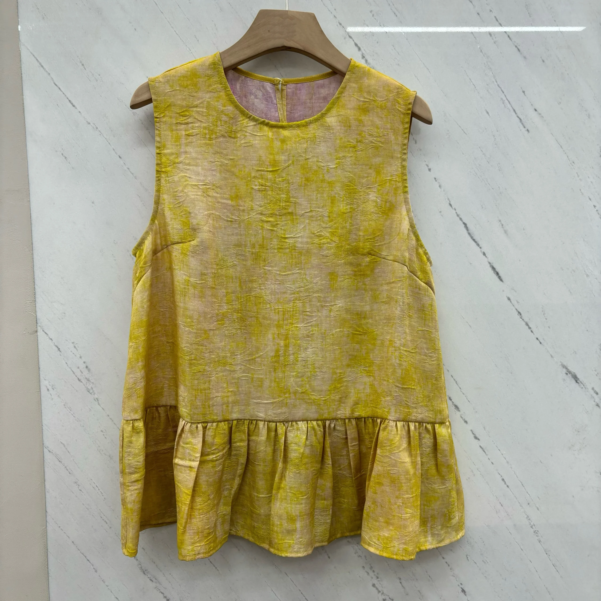 

Шелковый топ на бретельках с принтом Cloud Silk Vest, женский, модный, летний, новая коллекция, универсальная одежда для повседневной носки
