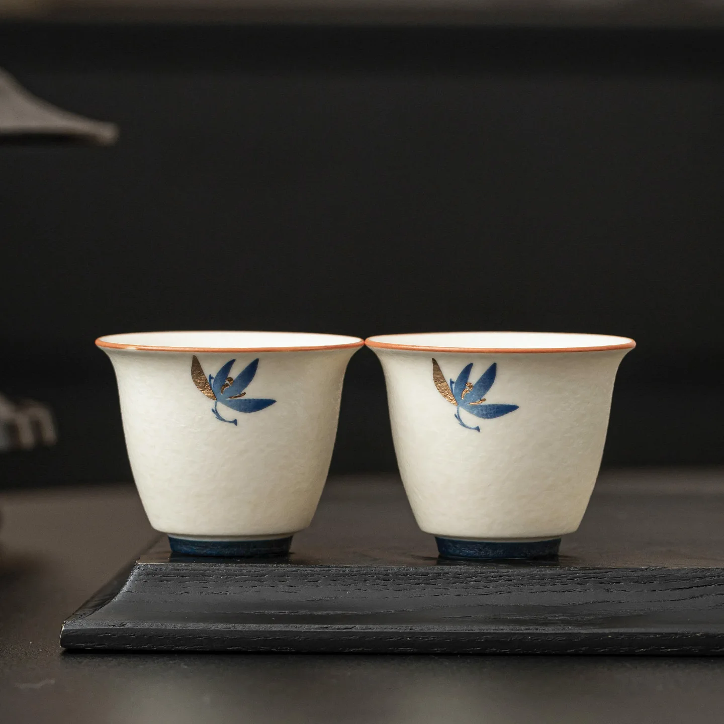 Stoneware Gold Line Bell Shape Tea Cup Butterfly Orchid Master Cup Personal Ceramic Tea Tasting Cup Home