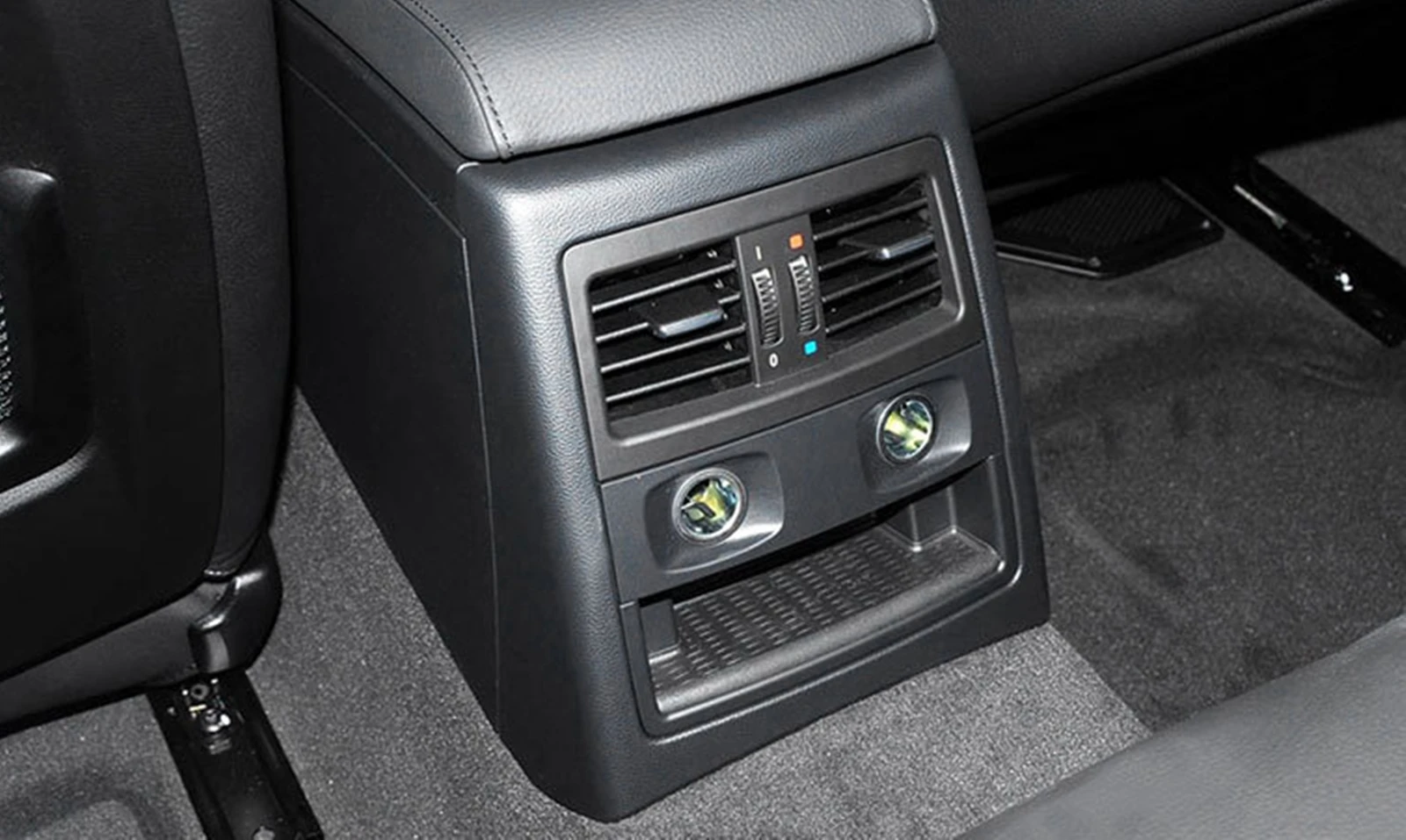 Interior Rear Air Vent Grill Panel Cover Conditioning Outlet Replacement Frame For BMW 3 Series E90 E90N E91 E91N 2005-2012