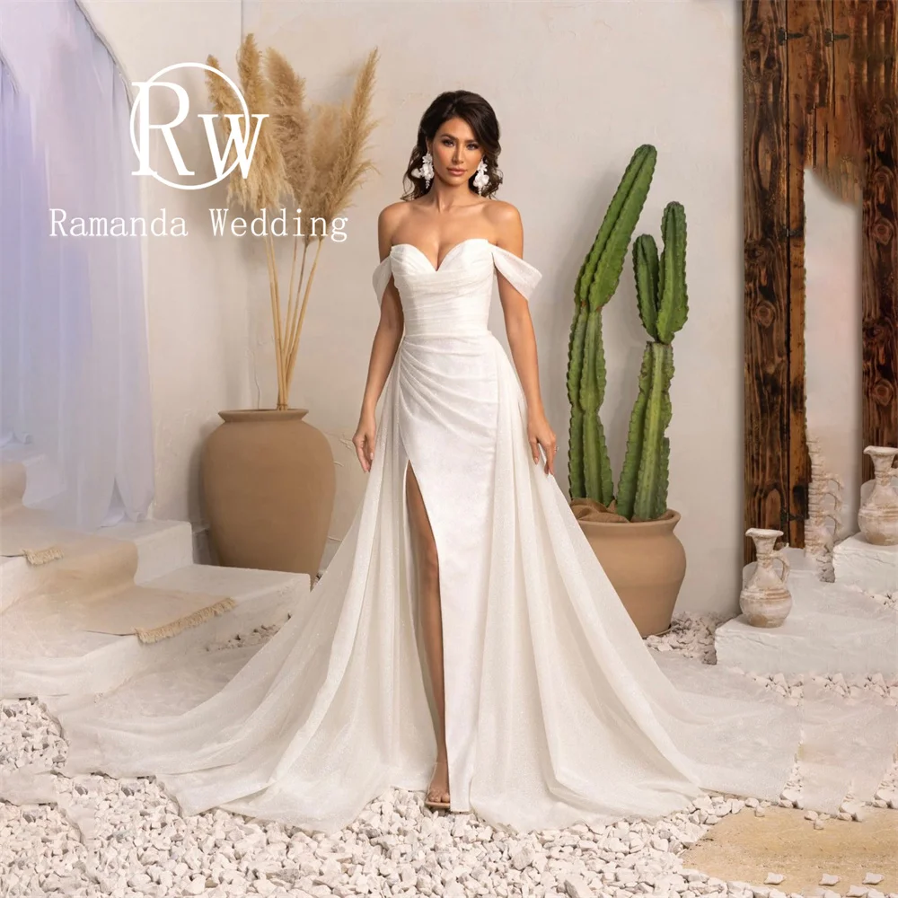 فستان زفاف مخصص من Romand قبالة الكتف فتحة جانبية عالية سويب تراين بدون ظهر على شكل حرف a فستان الزفاف أحدث تصميم 2025