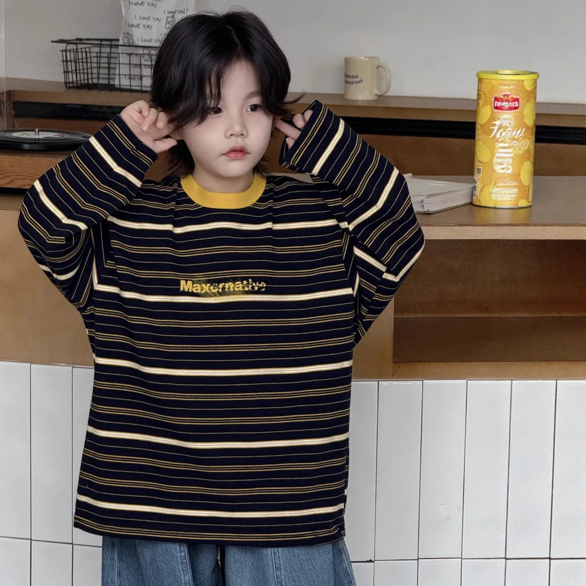 

2025 Autumn Boys' Middle and Large Children's Versatile Western T-shirt Striped Boys' Top Round Neck