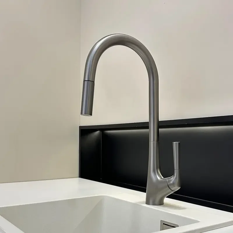 Luxury Gunmetal Grey Pull Out Kitchen Faucet Full Brass Hot Cold Mixer Tap Splash Proof Rotatable Sink Tap For Kitchen Balcony
