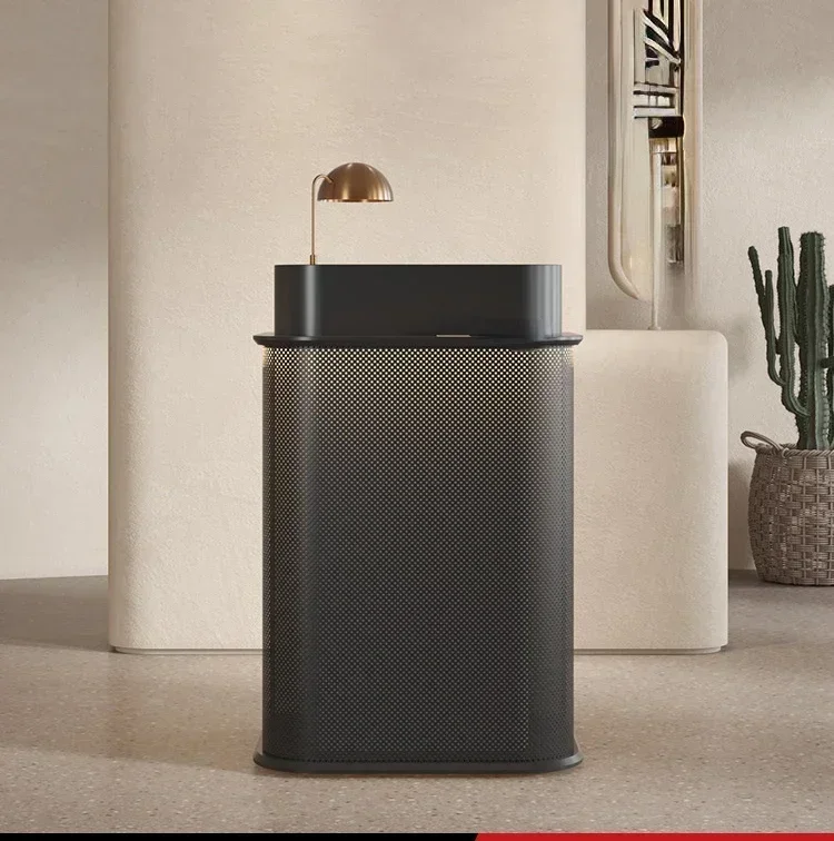 

Small checkout page black restaurant welcome desk