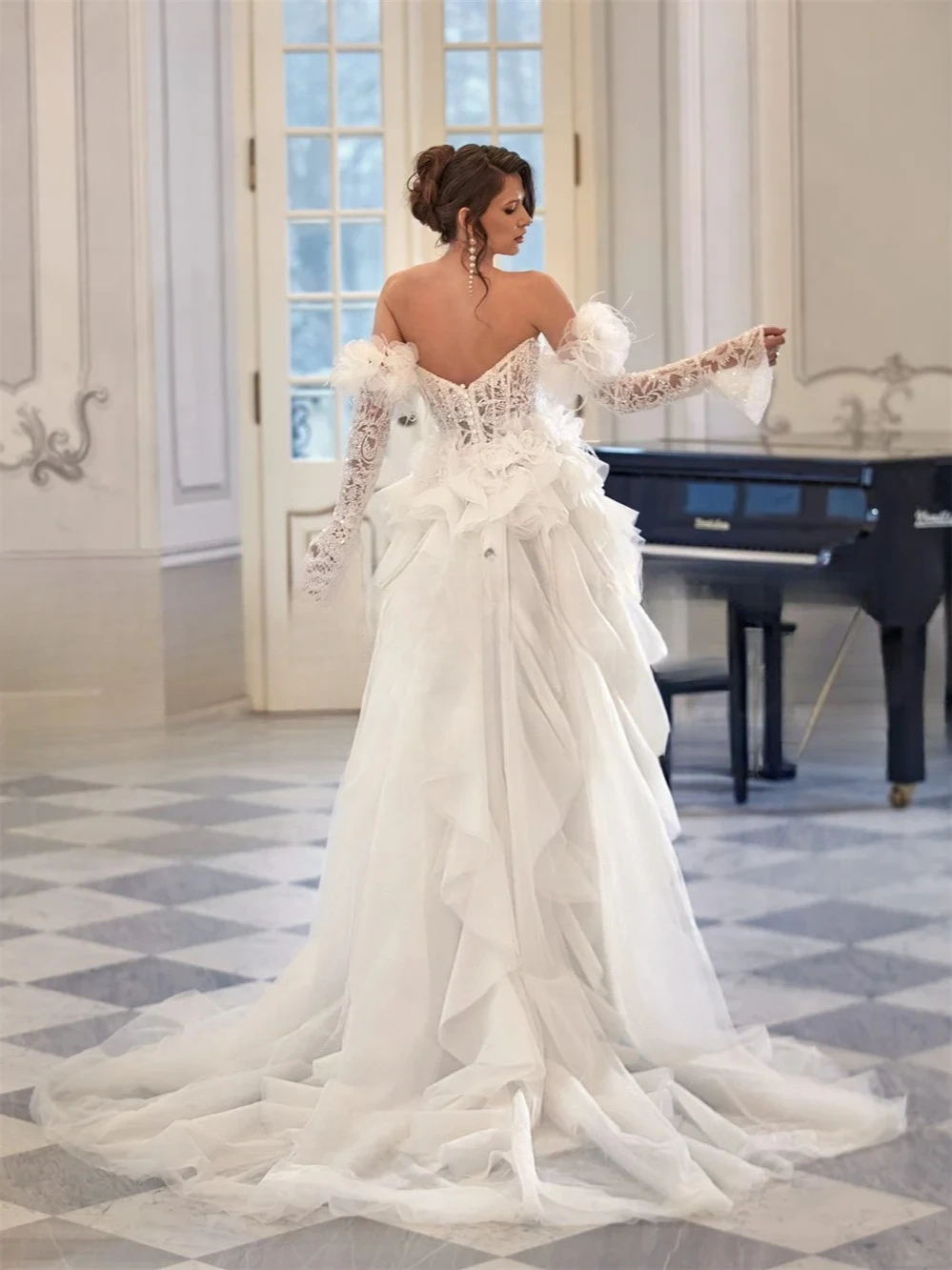 Customized Graceful Dignified Temperament Beads Wedding Dresses Unique Lace Feathers Mermaid Charming Fashion Bridal Gown
