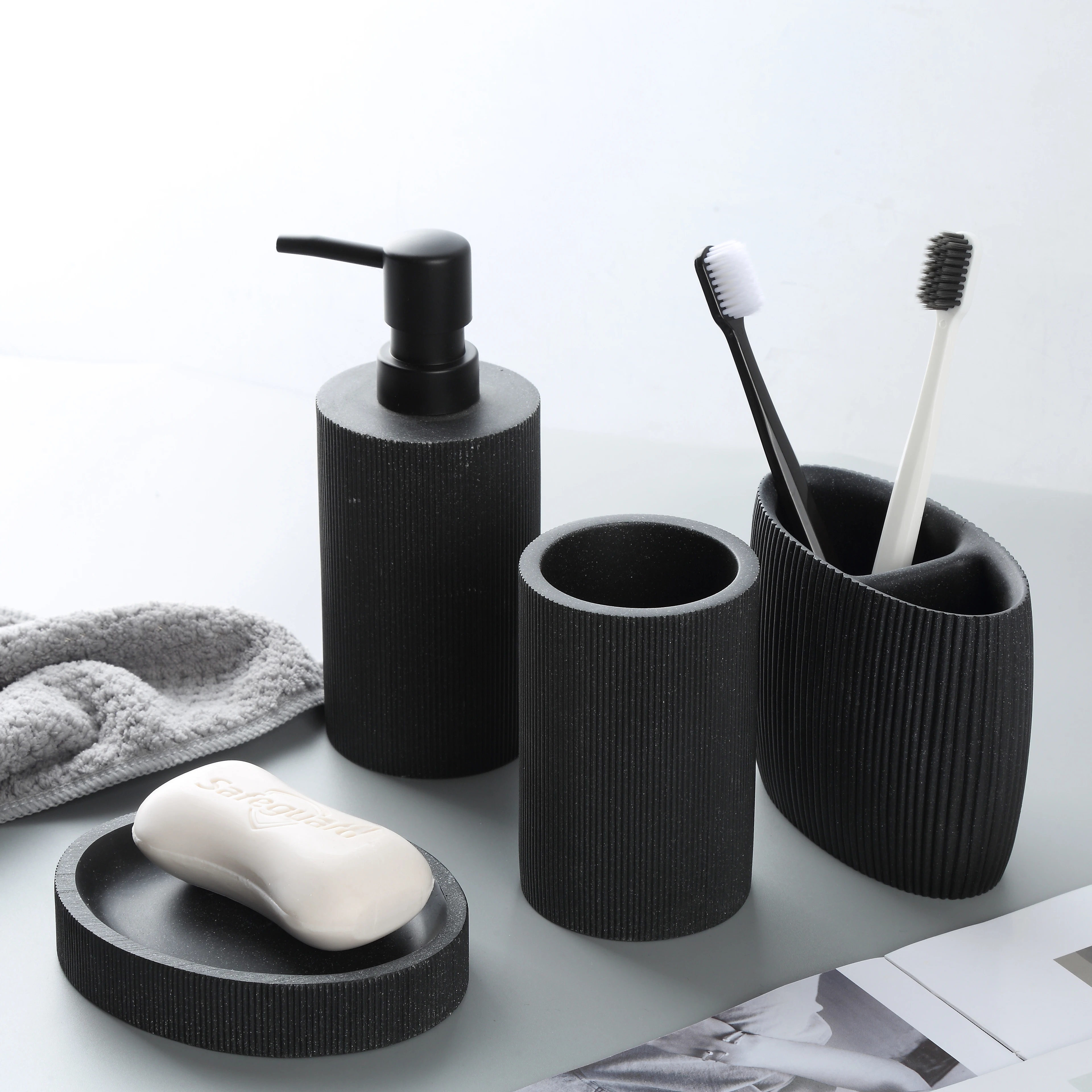 Bathroom Accessories Sets Black Soap Dispenser Soap Dish Tumbler Toothbrush Holder Toiletbrush Holder