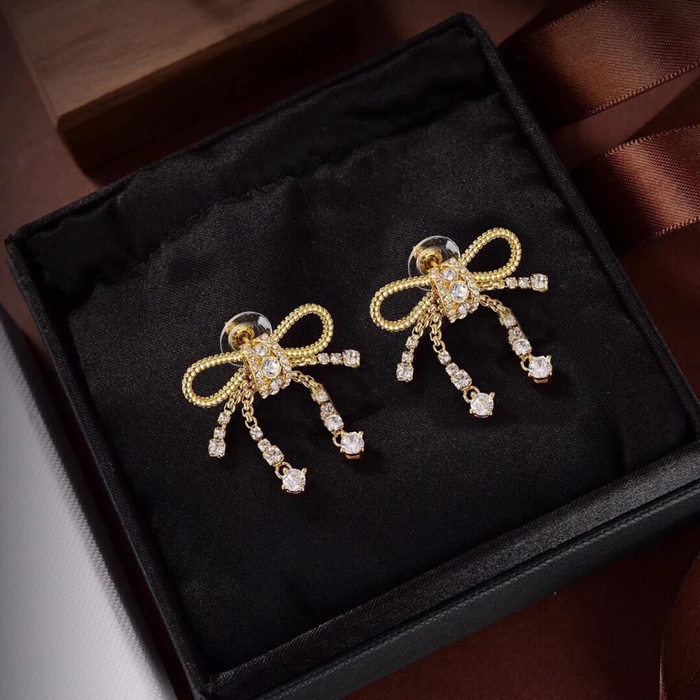 

2025 New Vintage Sweet Diamond Studded Bow Earrings For Women Party Anniversary Gifts High-Quality Jewelry